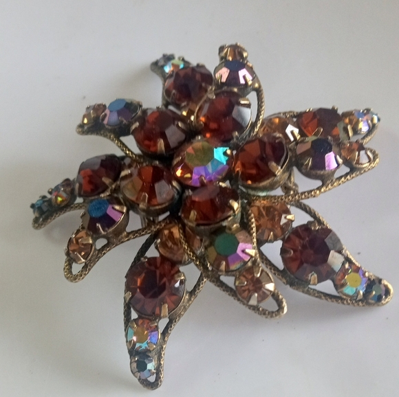 Regency Signed VTG Citrine AB Colored Crystal Rhinestones Star Flower Brooch - Picture 9 of 13